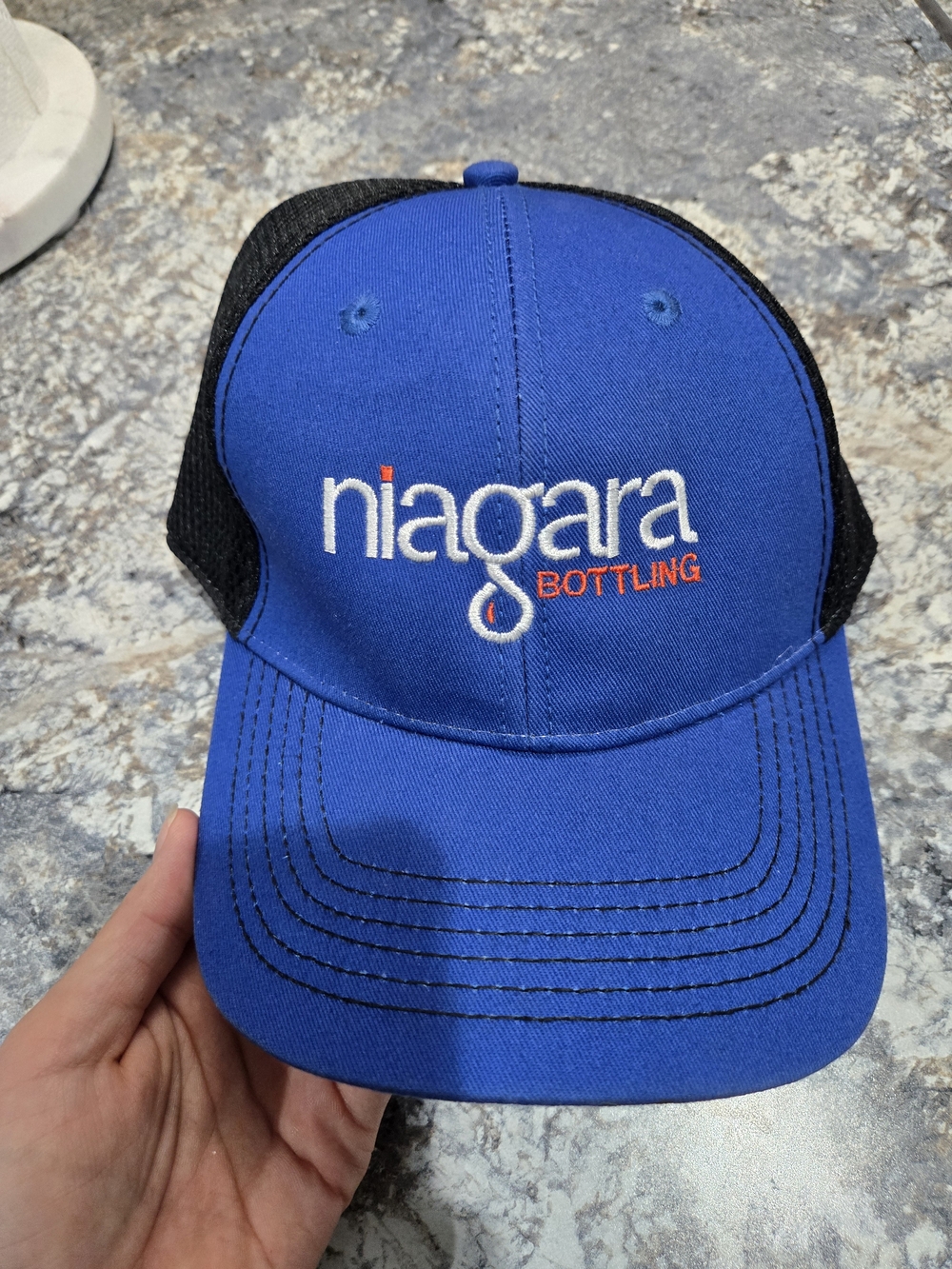 Niagara Water Hat And Clear Bag